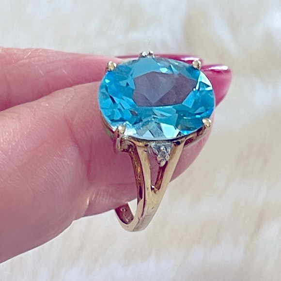 ❗️FINAL PRICE❗️Gorgeous Blue Topaz 10K Real Gold Ring - Picture 6 of 10